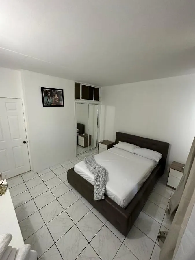 Holruth Court Apartment Camperdown
